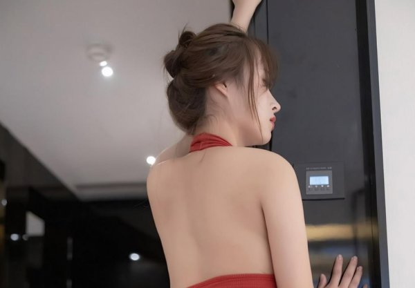桃乃木香奈，诱惑与教育的边界